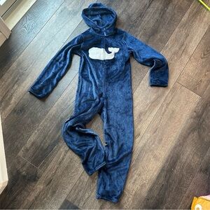 Vineyard Vines onesie Blue Whale Kids size small hoodie One Piece plush cozy